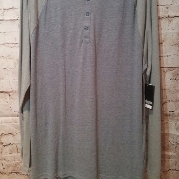 New With Tags! LuLaRoe Mark XXL Raglan T - Picture 2 of 4